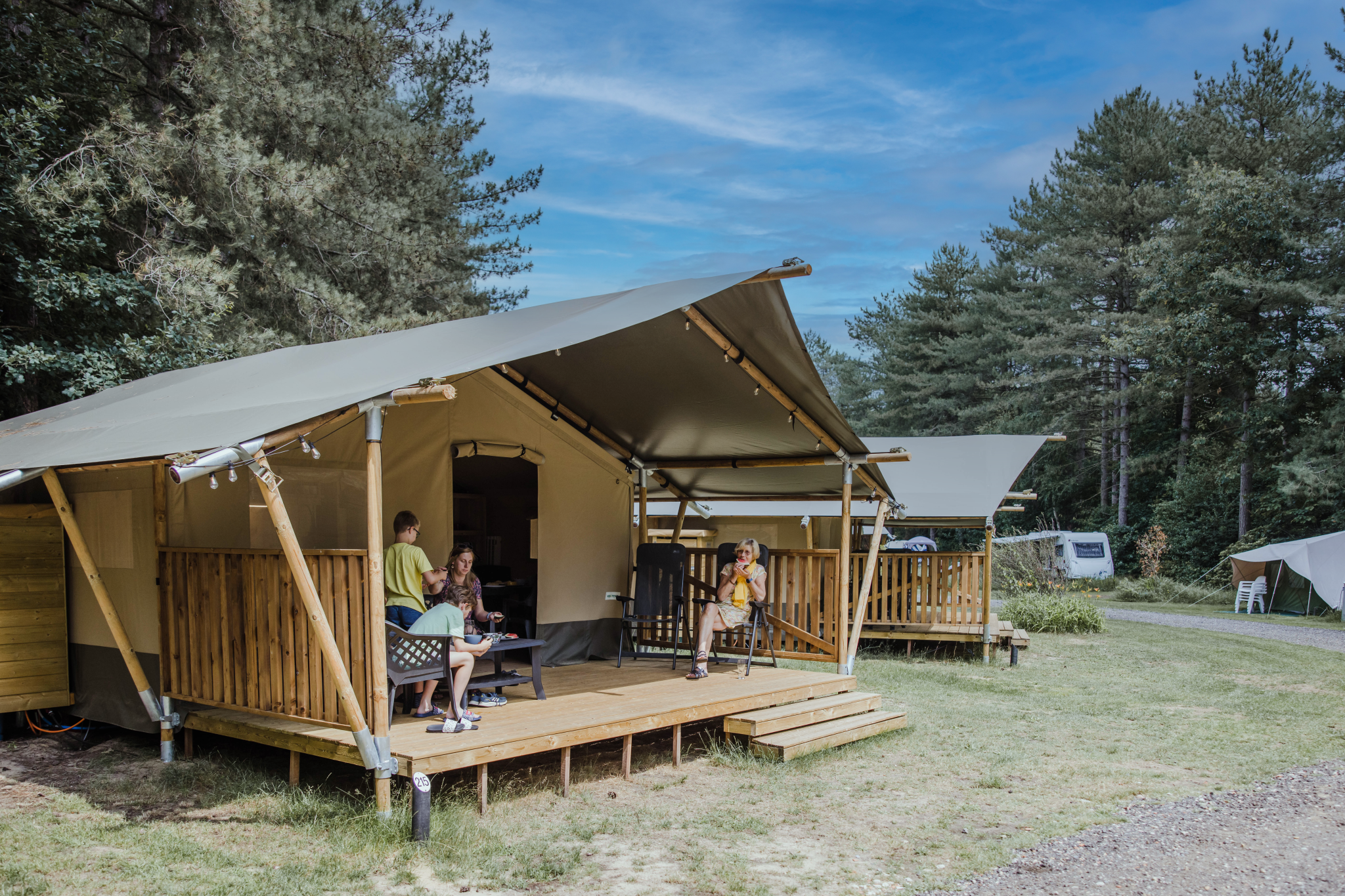 Camping Siësta - Safaritent 4 Personen inkl. Sanitär