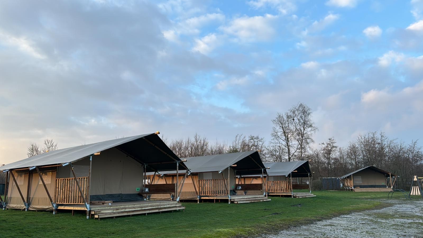 Vakantiepark De Kleine Wielen – Safaritent 6 personen