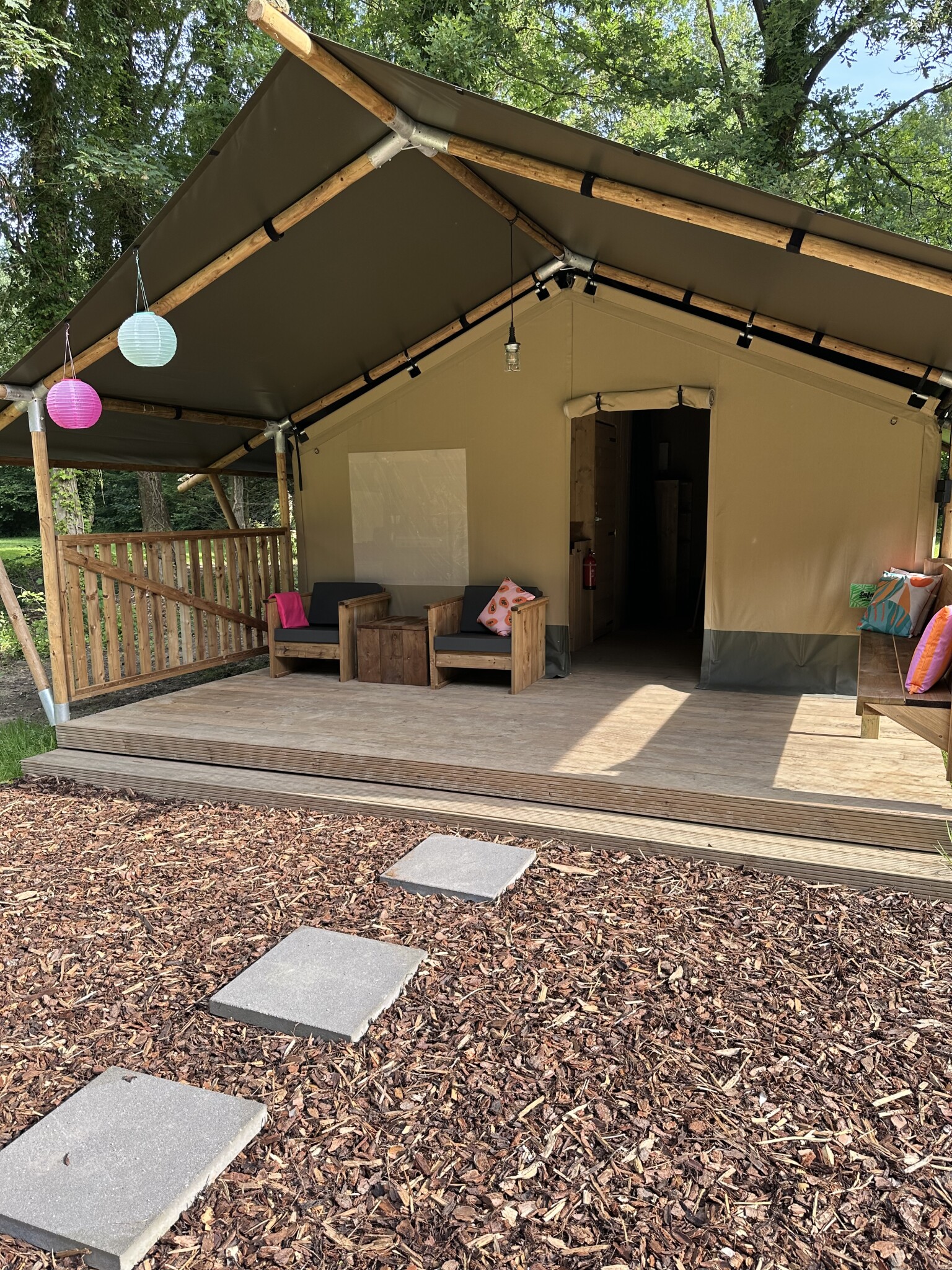 Camping de Boskant - Safarizelt für 4 Personen inkl. Sanitäranlagen