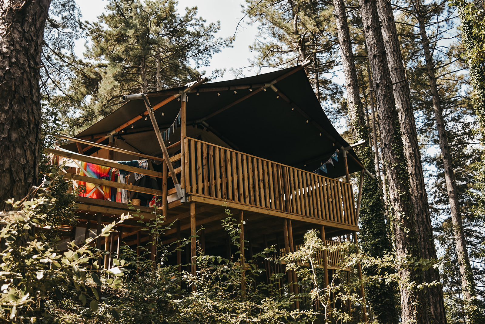 Camping Luna del Monte - Safari tent for 4 people including sanitary facilities