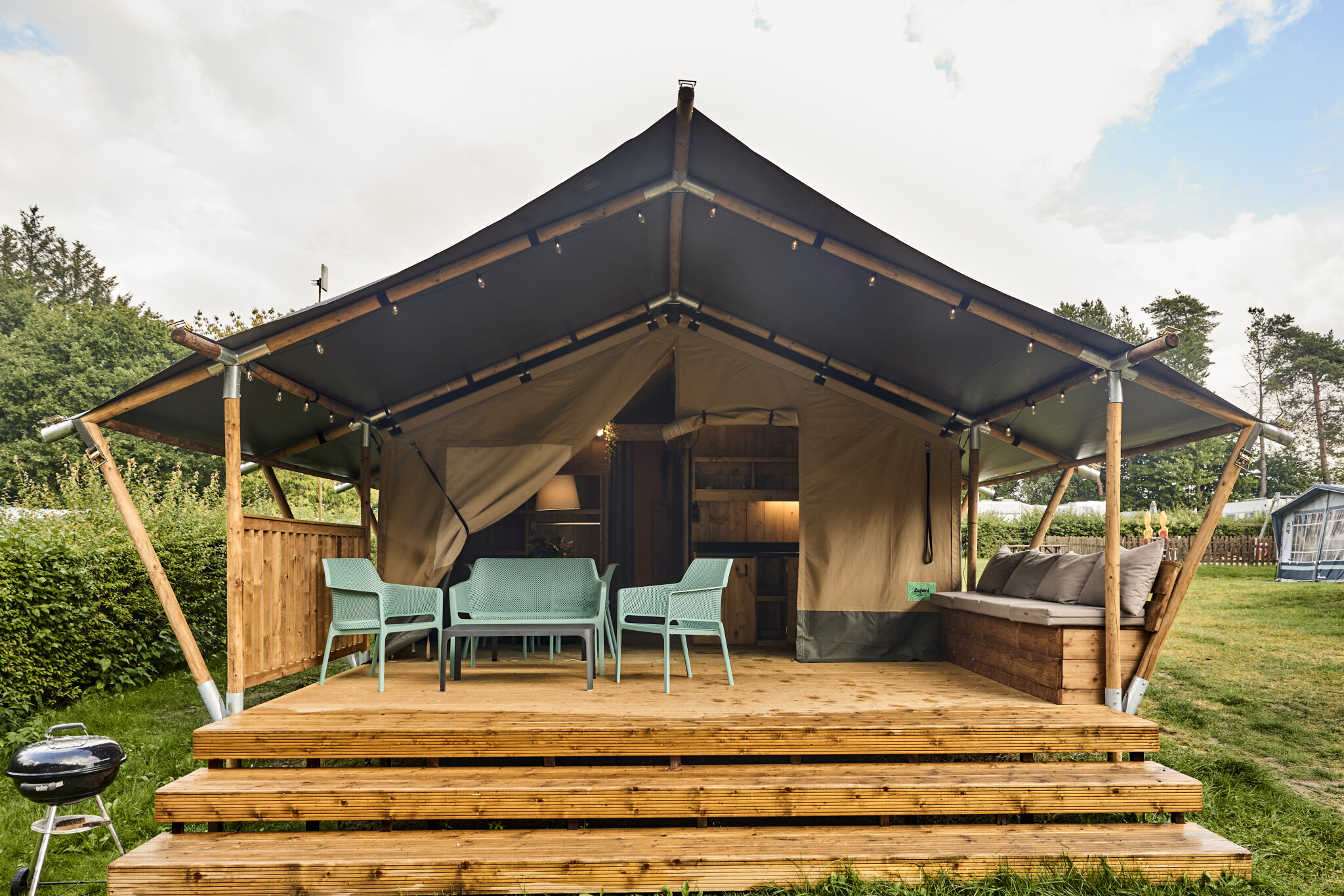 Vestbirk Camping - Safaritent 4 personen incl. sanitair
