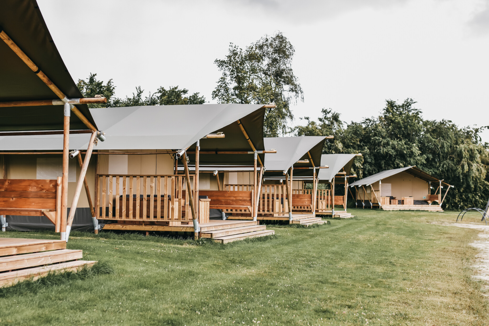Vakantiepark De Kleine Wielen – Safaritent 6 personen mit Toilette