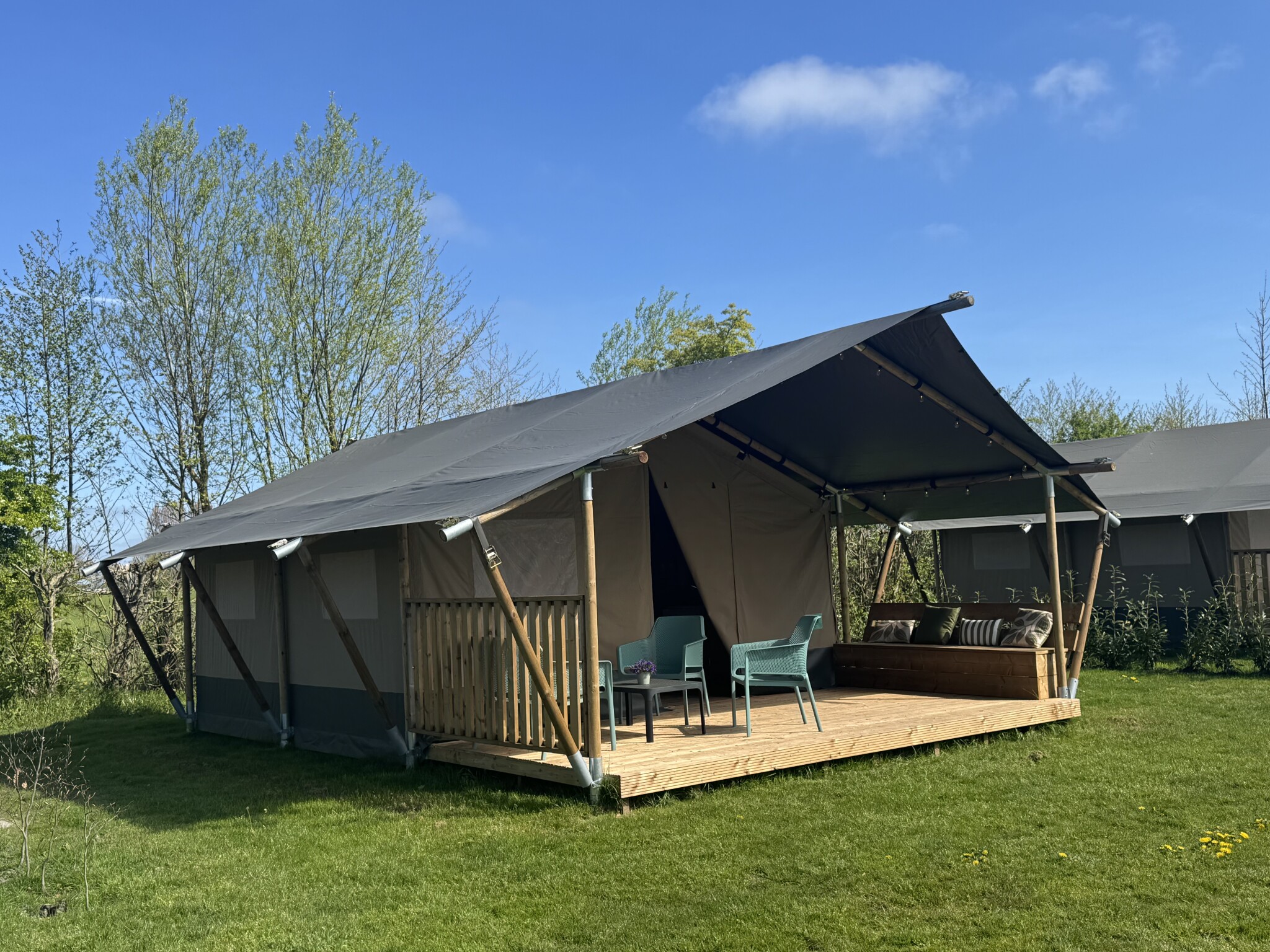 Camping de Boerenzwaluw - Safaritent voor 5 personen