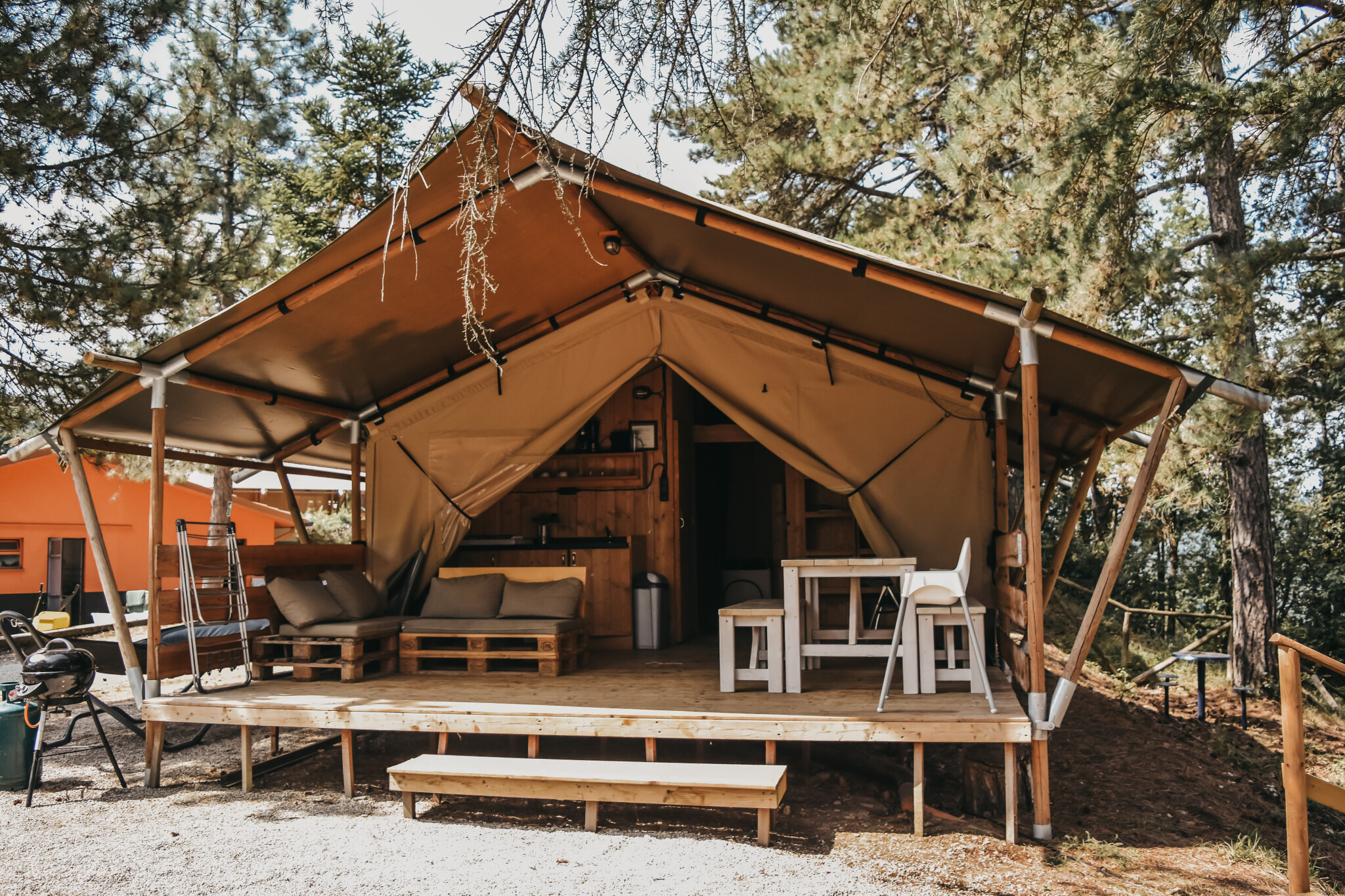 Camping Luna del Monte - Lodge Tent for 5 people including sanitation (gc)