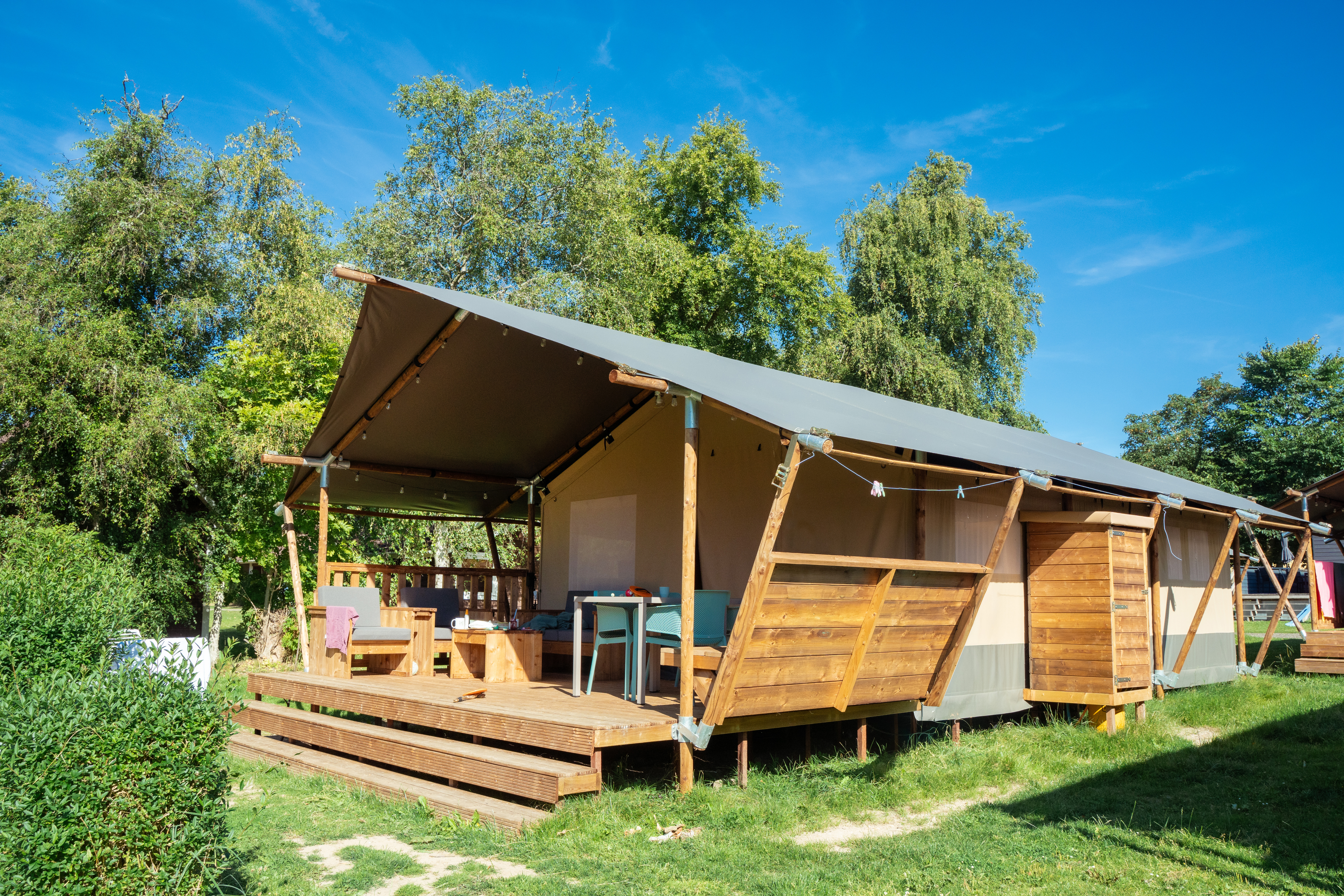 Terrassen Camping - Safaritent 6 Personen inkl. Sanitäranlagen