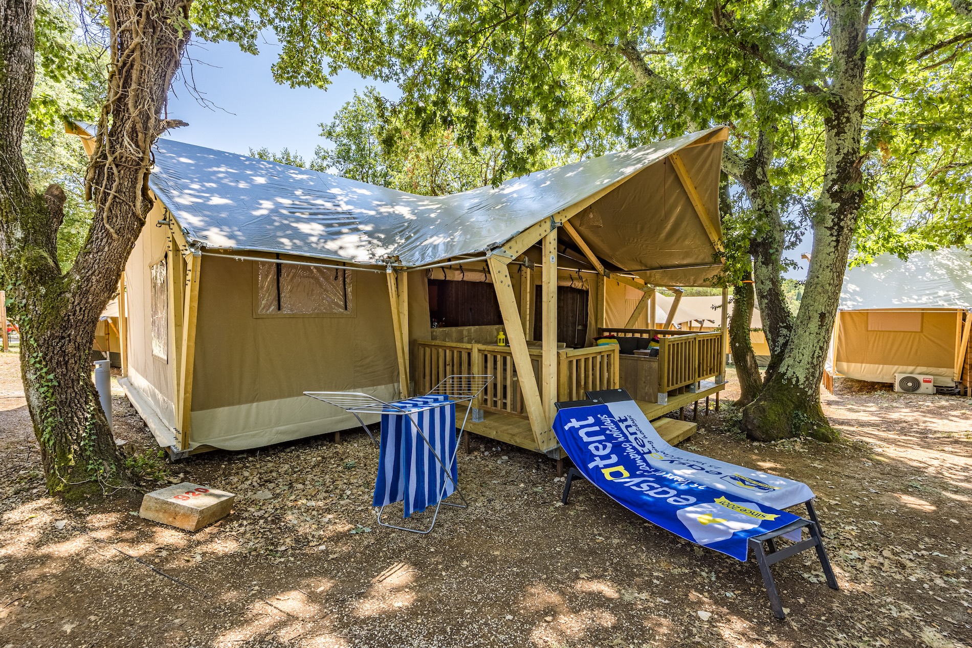 Valkanela - Tenda safari Bella Lodge + servizi + aria condizionata (6P)